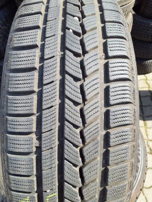Nexen Winguard Sport 215/60 R 17 96 H | téli   DOT2518 6.5 mm