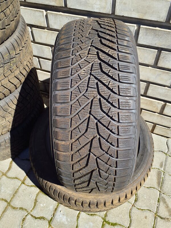 Yokohama V905 225/50 R 17 98 V | téli   DOT2820 7.5 mm