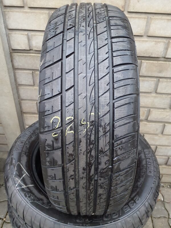 MOMO A-lusion m9 235/60 R 18 107 V | nyári   DOT1618 6 mm