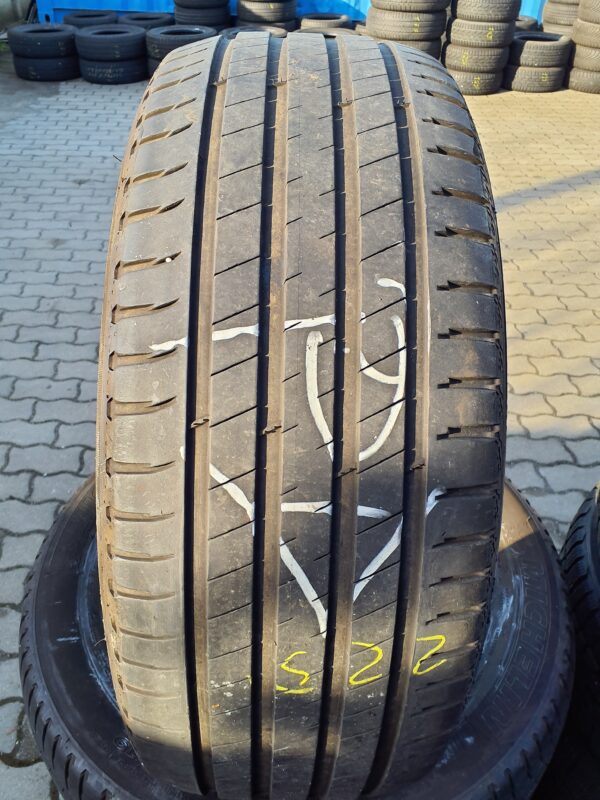 Michelin Latitude Sport 3 VOL 235/55 R 19 105 V | nyári   DOT0221 4 mm