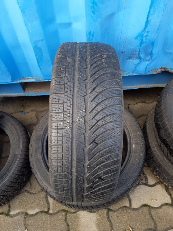 Michelin Pilot Alpin PA4 235/45 R 19 99 V | téli   DOT3016 5 mm