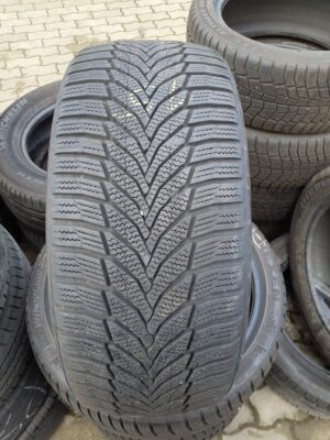 Nexen Winguard Sport2 205/40 R 17 84 V | téli   DOT1819 6 mm