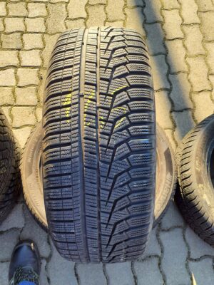 Hankook W320 205/55 R 17 95 V | téli   DOT4619 5.5 mm