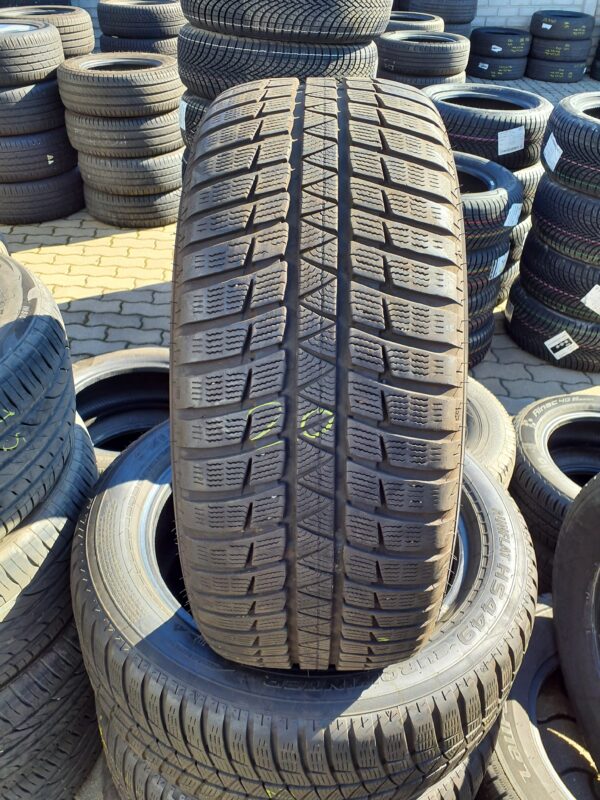 Falken HS449 245/50 R 18 100 H | téli   DOT2518 7 mm