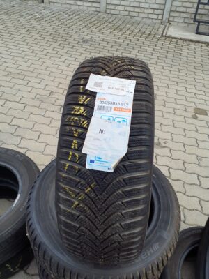 Hankook W452 205/55 R 16 91 T | téli   DOT4018