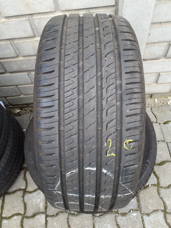 Barum Bravuris 5HM 245/45 R 18 100 Y | nyári   DOT2520 8 mm