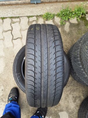 BFGoodrich G-GRIP 215/55 R 17 94 W | nyári   DOT1018 5.5 mm