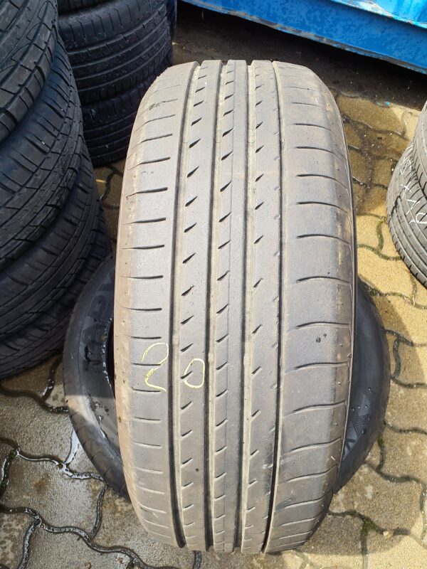 Yokohama ADVAN Sport V105 235/55 R 19 101 Y | nyári   DOT3920 6.5 mm