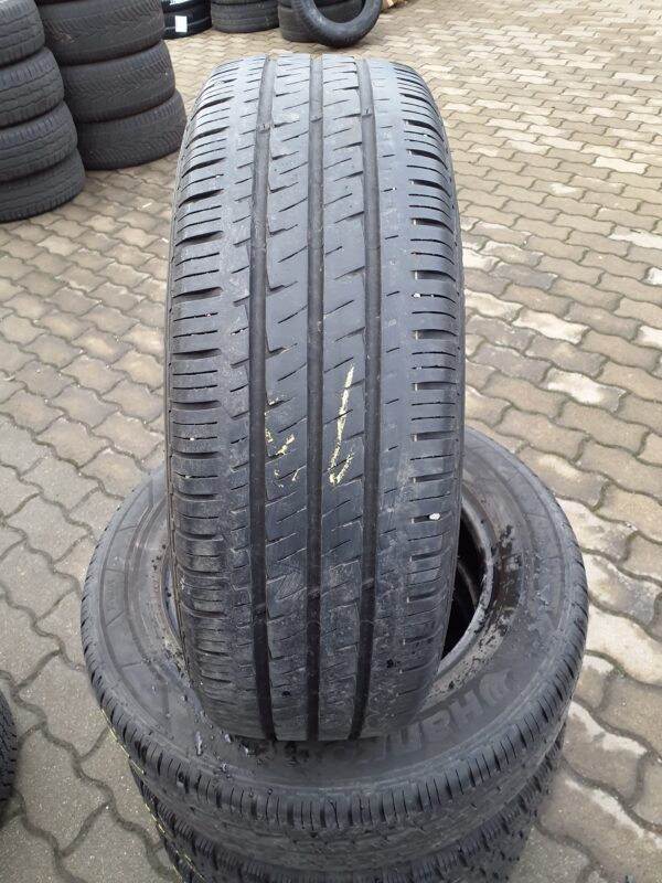 Hankook RA18 Vantra LT 205/65 R 16 C 107/105 T | nyári   DOT0321 5.5 mm