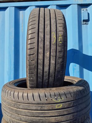 Bridgestone Alenza 001 RFT 235/50 R 20 100 V | nyári   DOT5021 5.2 mm