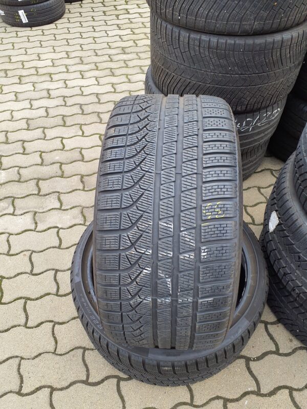 Pirelli P Zero Winter 285/30 R 22 101 W | téli   DOT3221 5.5 mm