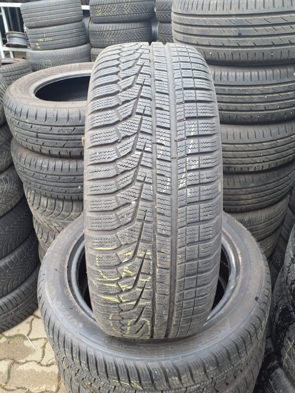 Hankook W320 205/55 R 17 95 V | téli   DOT4218 6.5 mm