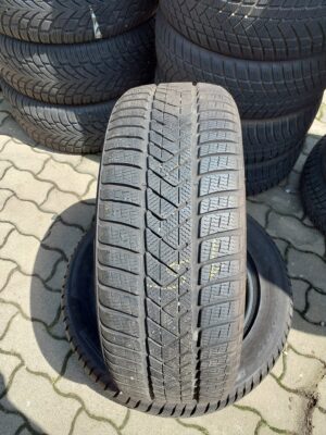 Pirelli SottoZero 3 225/60 R 17 99 H | téli   DOT0322 6 mm