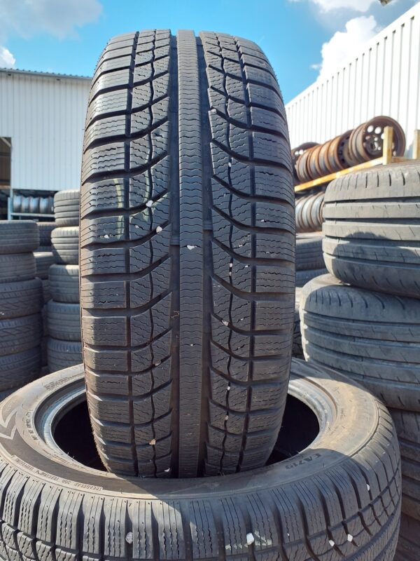 Evergreen Dynacomfort ea719 195/55 R 16 91 V | négyévszakos   DOT4721 6.1 mm