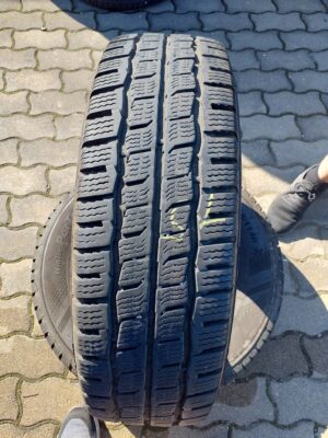 Kumho CW51 Winter Portran 215/75 R 16 C 116/114 R | téli   DOT2521 5.3 mm