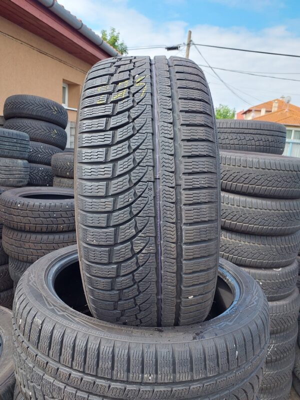 Nokian WR A4 245/40 R 19 98 V | téli   DOT3018 6.6 mm