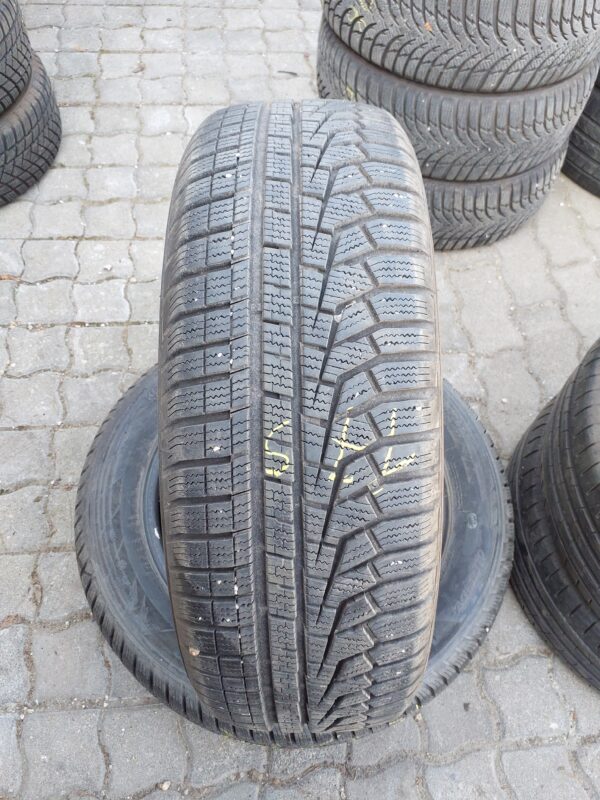 Hankook W320 215/60 R 17 96 H | téli   DOT3419 7.2 mm