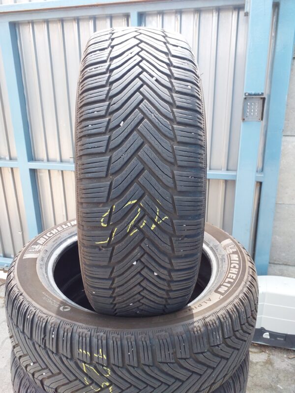 Michelin Alpin 6 205/55 R 17 95 H | téli   DOT2420 6 mm