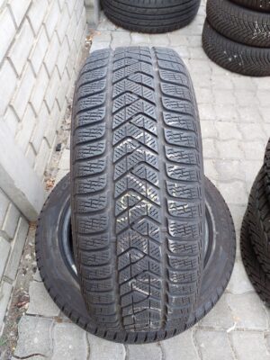 Pirelli SottoZero 3 215/55 R 18 99 H | téli   DOT3523 5.6 mm