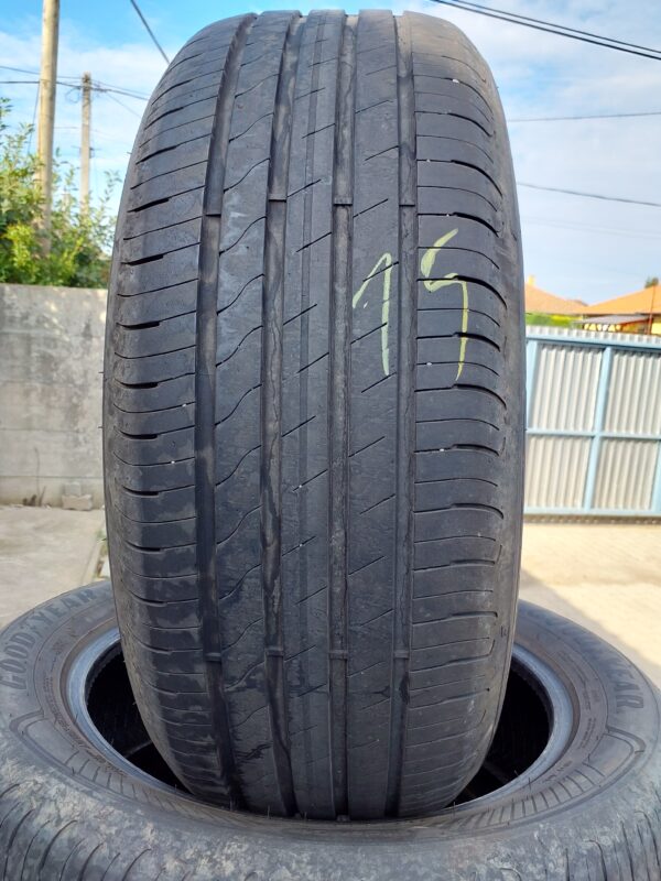 Goodyear Efficientgrip Performance 2 215/55 R 17 98 W | nyári   DOT2121 4.9 mm