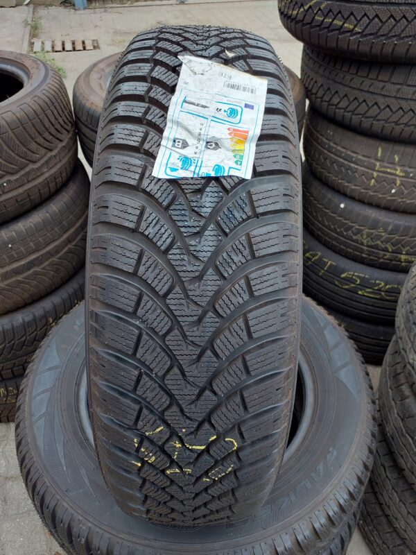 Falken EuroWinter HS01 suv 215/65 R 17 99 H | téli   DOT2418