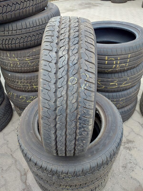 Maxxis Vansmart mcv3+ 195/65 R 16 C 104/102 T | nyári   DOT1122 9.3 mm