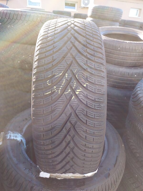 BFGoodrich G Force winter2 195/55 R 16 91 H | téli   DOT3621 6.4 mm