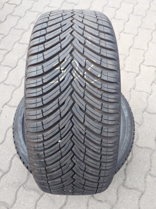 Pirelli Cinturato All Season SF3 225/40 R 18 92 Y | négyévszakos   DOT0424 6.4 mm