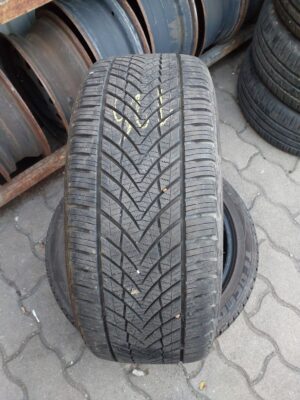 Tracmax All seasonTrac Saver 205/45 R 16 87 W | négyévszakos   DOT4421 6.1 mm