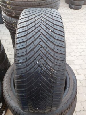 Continental AllSeasonContact 235/45 R 20 100 W | négyévszakos   DOT4222 6.1 mm