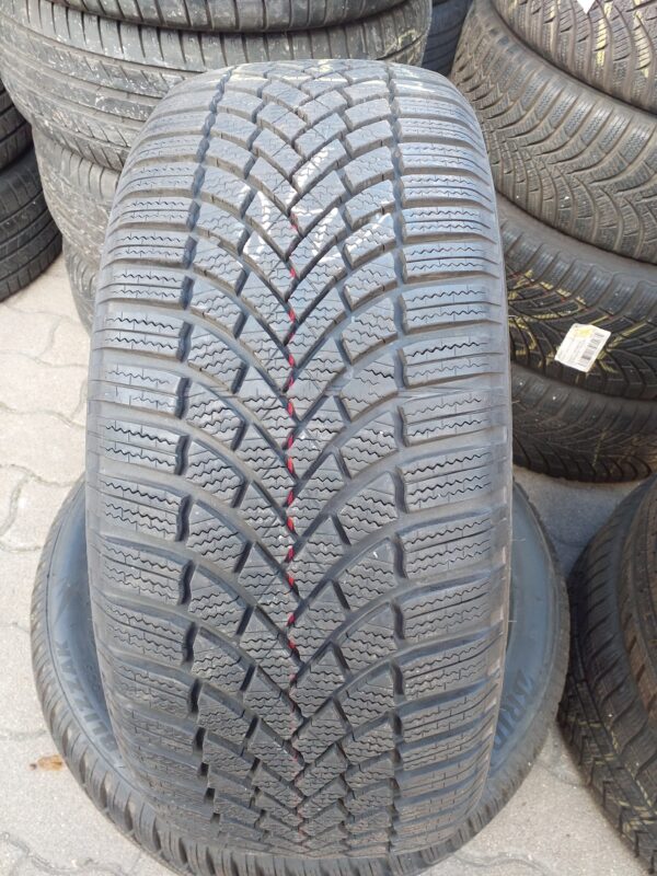 Bridgestone LM005 225/50 R 17 98 H | téli   DOT3621 7.6 mm