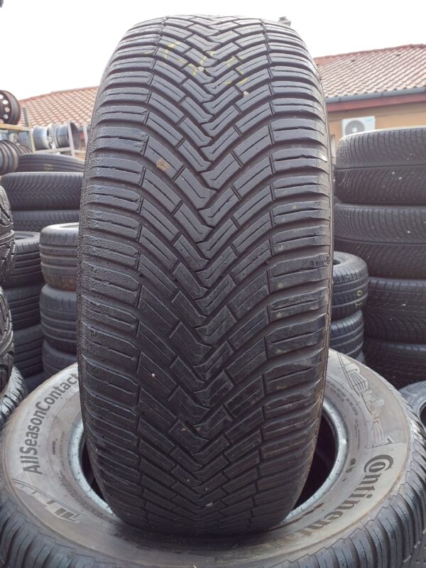 Continental AllSeasonContact 235/60 R 17 102 H | négyévszakos   DOT4120 5.5 mm
