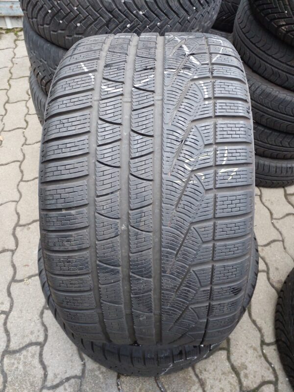 Pirelli W240 s2 NO 295/30 R 20 97 V | téli   DOT3621 5.7 mm