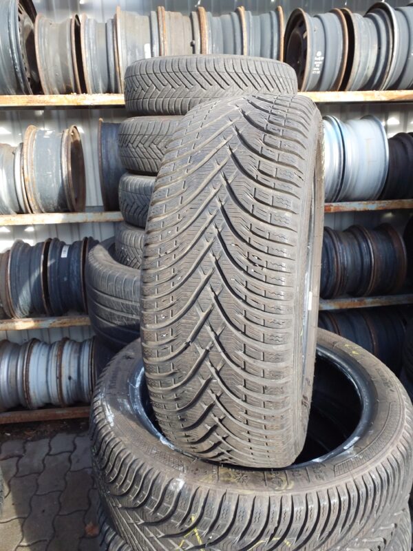 Kleber Krisalp HP3 205/55 R 17 93 H | téli   DOT3319 5.9 mm