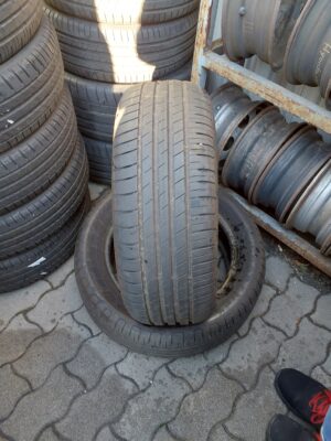 Goodyear Efficientrgrip Performance 3 225/55 R 17 101 W | nyári   DOT4820 6.4 mm