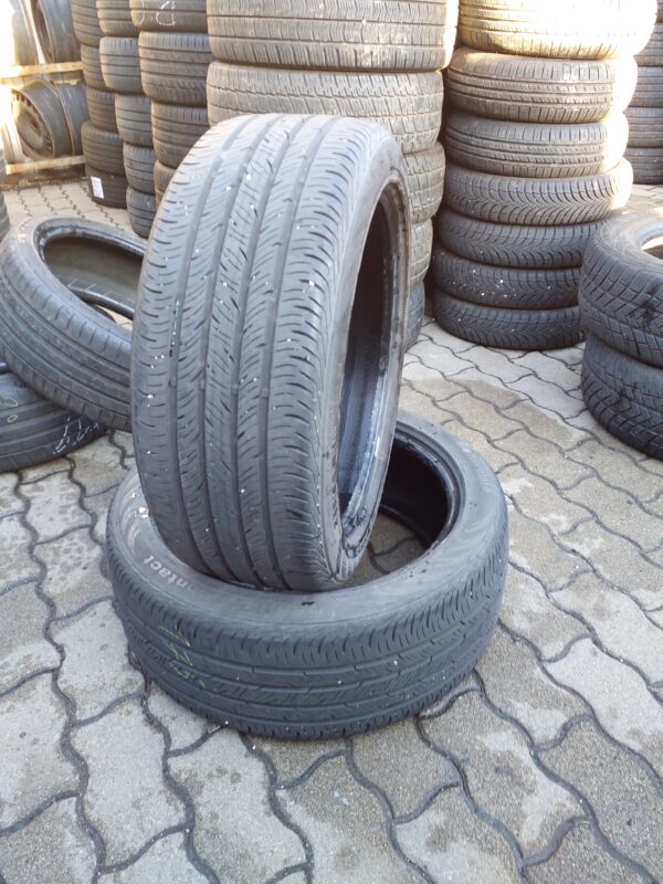 Continental ContiProcontact 235/45 R 19 95 H | négyévszakos   DOT2119 5.5 mm
