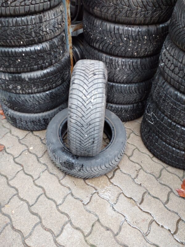 Kleber Quadraxer 2 195/55 R 15 85 H | négyévszakos   DOT2321 6.3 mm