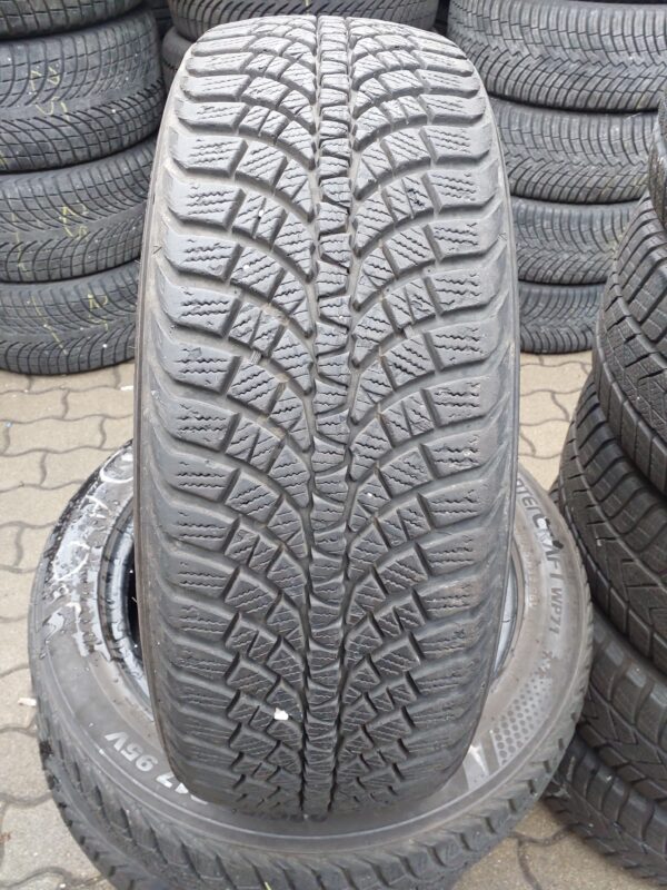 Kumho WP71 WinterCraft 205/55 R 17 95 V | téli   DOT2019 7.0 mm