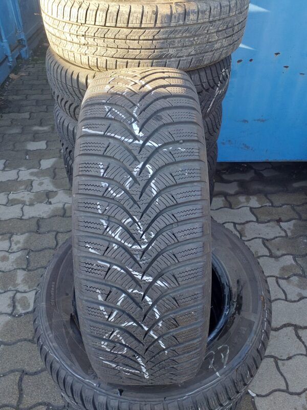 Hankook W452 195/65 R 15 91 T | téli   DOT0919 5.3 mm