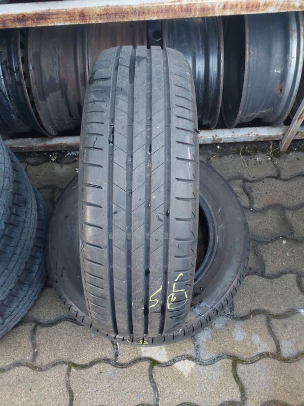 Bridgestone T005 185/65 R 15 88 H | nyári   DOT2422 5.7 mm