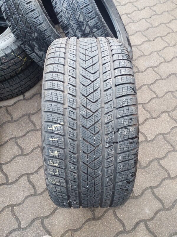 Pirelli SottoZero 3 275/35 R 20 102 V | téli   DOT3122 6.0 mm