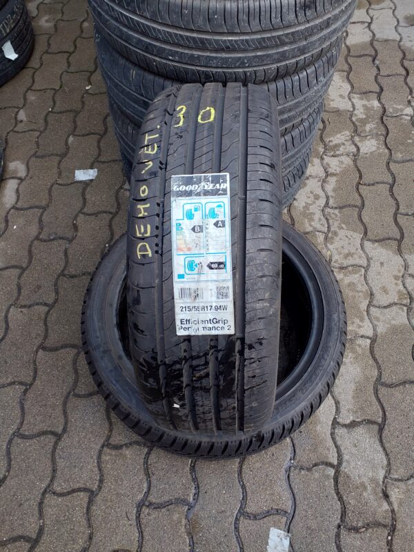 Goodyear Efficientgrip Performance 2 215/55 R 17 94 W | nyári   DOT1120