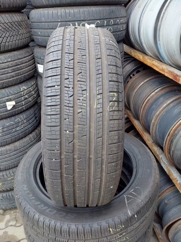 Pirelli Scorpion Verde All Season 235/55 R 19 105 V | téli   DOT0919 6.9 mm