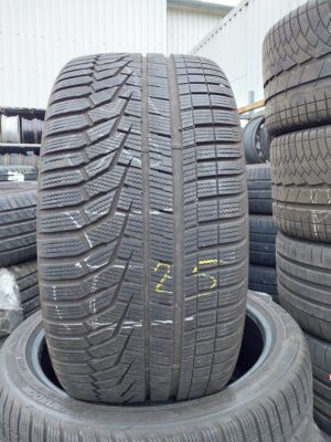 Hankook W320 275/35 R 19 100 V | téli   DOT2718 6.0 mm