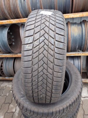 Matador MP93 Nordicca 235/55 R 18 104 H | téli   DOT2721 8.3 mm