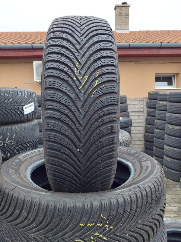 Michelin Alpin 5 205/60 R 16 96 H | téli   DOT2118 6.5 mm
