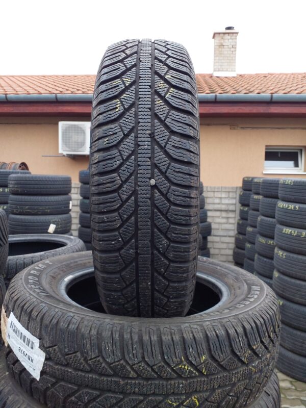 Semperit Master-Grip 2 175/70 R 14 84 T | téli   DOT2821 6.0 mm
