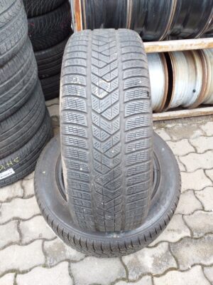 Pirelli Scorpion Winter 235/60 R 18 103 H | téli   DOT5020 5.6 mm