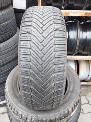 Michelin Alpin 6 205/55 R 17 95 V | téli   DOT4620 6.3 mm