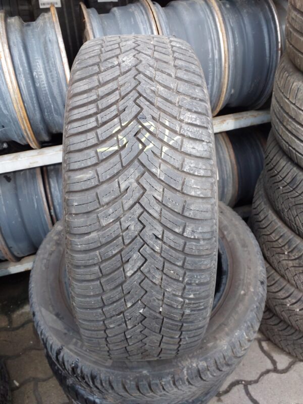 Pirelli Cinturato All Season SF 2 205/55 R 16 94 H | négyévszakos   DOT2821 6.4 mm